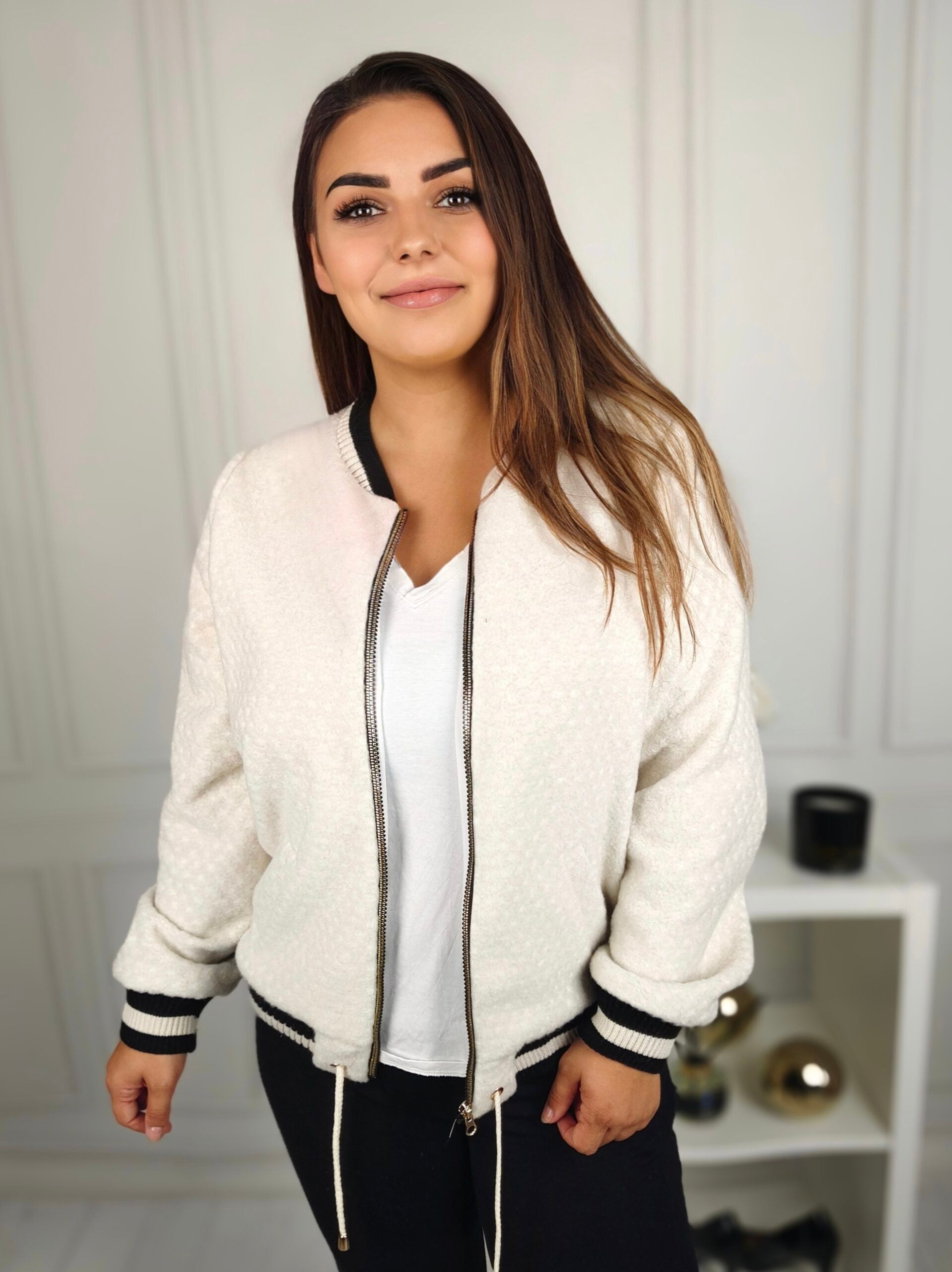 Bomberka na podszewce