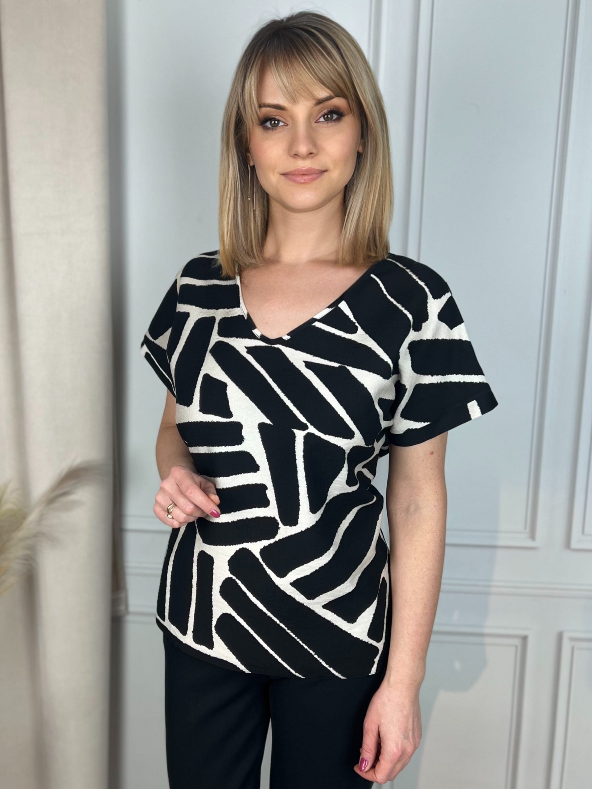 Bluzka w serek z rękawem kimono