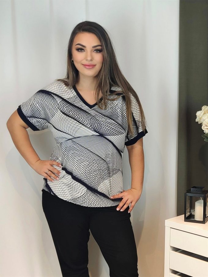 Bluzka z dzianiny z kontrastowymi pliskami