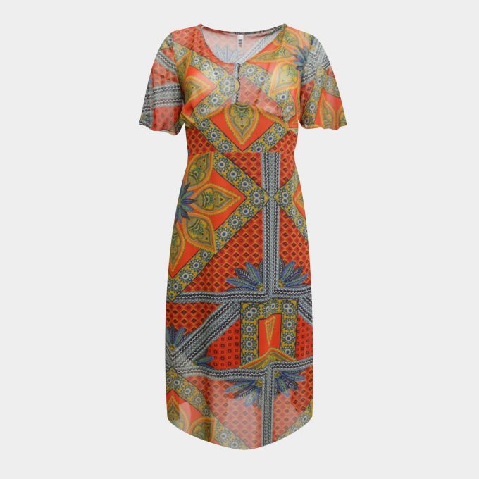 Chiffon dress that emphasizes the waist