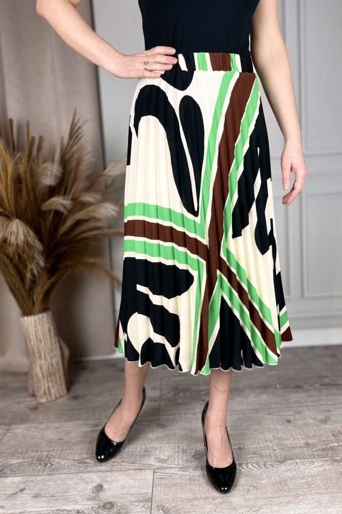 Pleated skirt