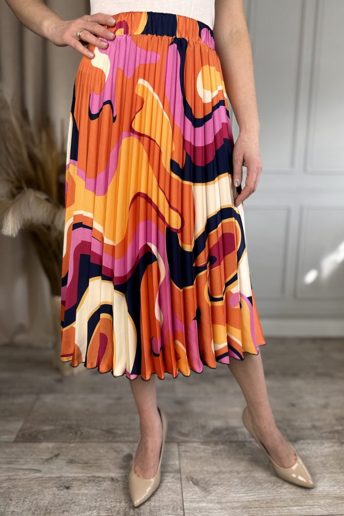 Pleated skirt