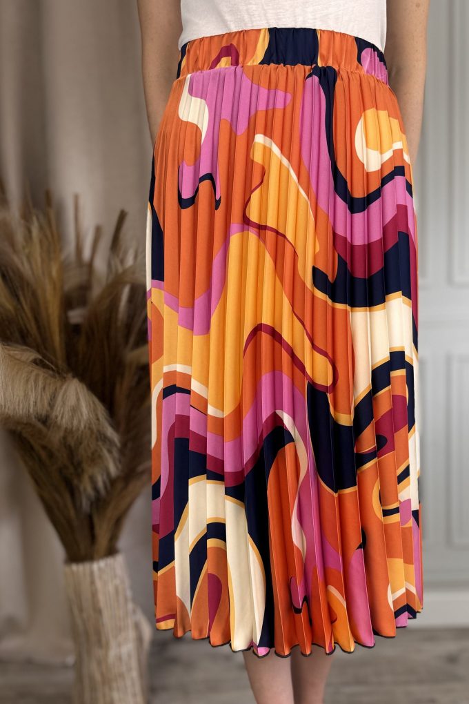 Pleated skirt