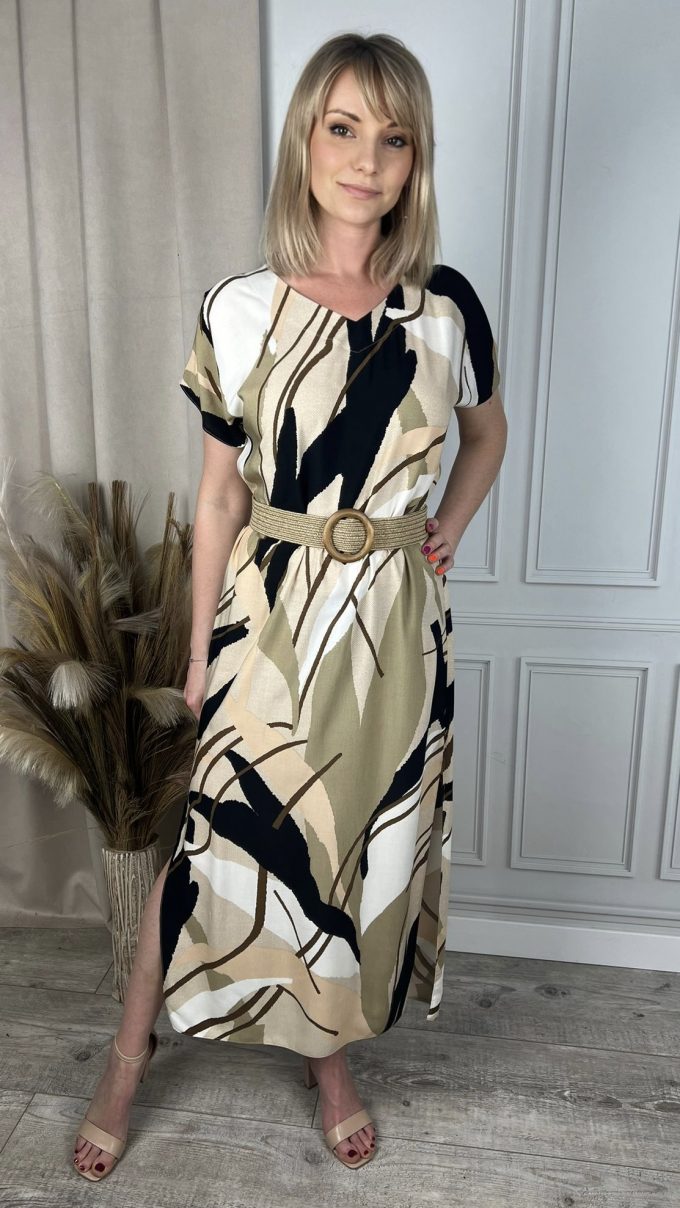 Long dress with pleats