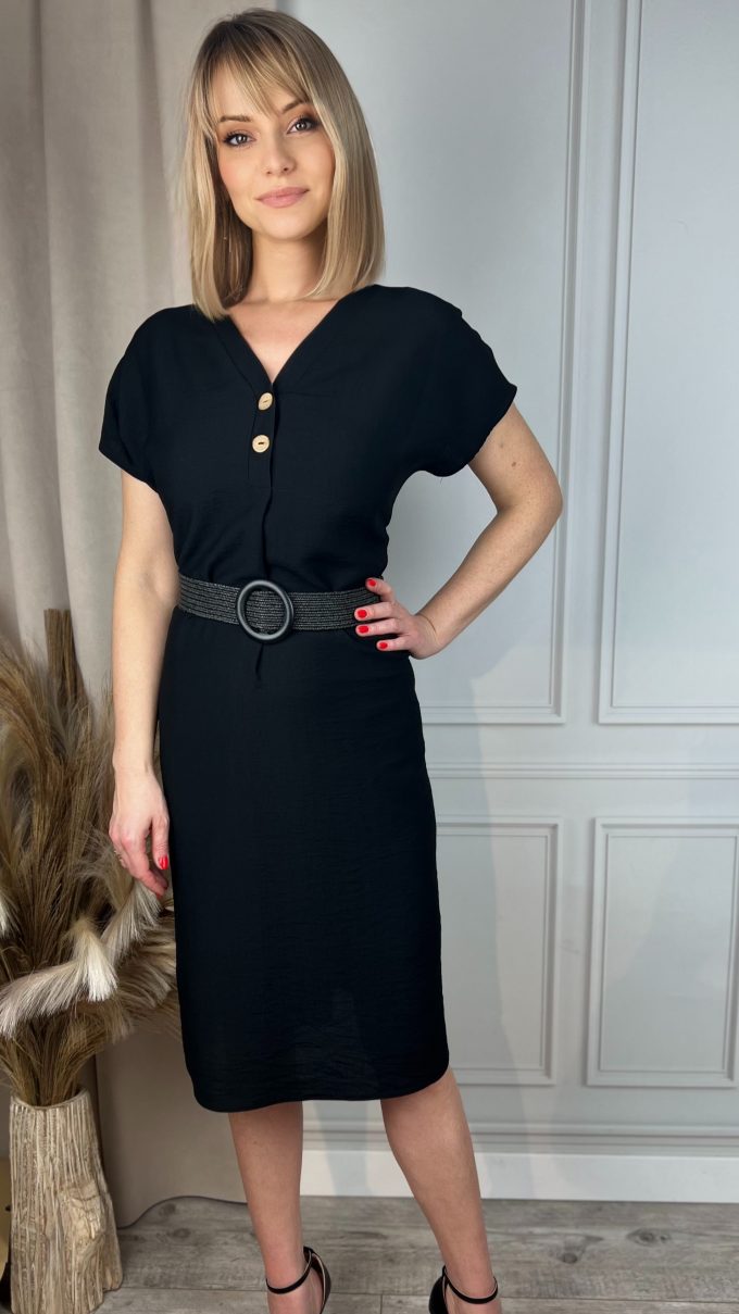 Dress with darts at the neckline