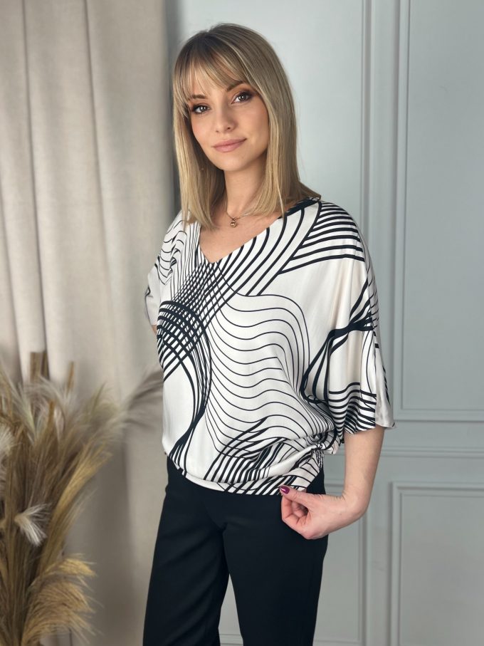 Blouse with kimono sleeves (Kopia) (Kopia) (Kopia) (Kopia) (Kopia) (Kopia) (Kopia) (Kopia) (Kopia) (Kopia) (Kopia) (Kopia) (Kopia)
