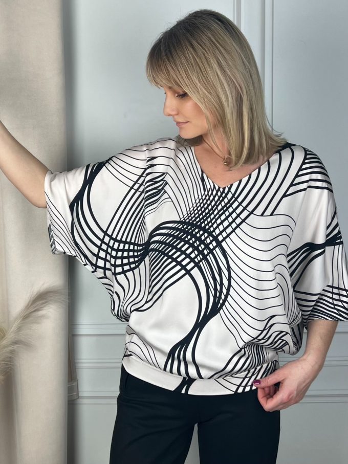 Blouse with kimono sleeves (Kopia) (Kopia) (Kopia) (Kopia) (Kopia) (Kopia) (Kopia) (Kopia) (Kopia) (Kopia) (Kopia) (Kopia) (Kopia)